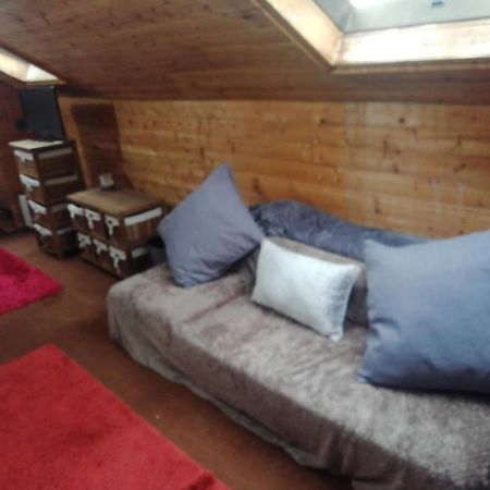 דירות Cozy Loft In Bushey, 20 Mins By Train To Euston London מראה חיצוני תמונה