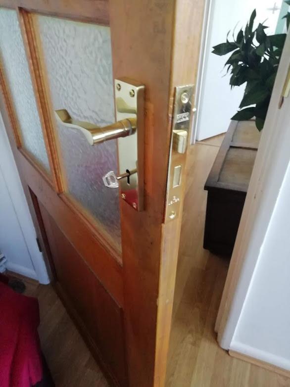 דירות Cozy Loft In Bushey, 20 Mins By Train To Euston London מראה חיצוני תמונה